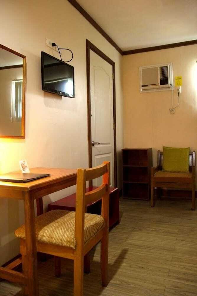 Hotel Bahay Ni Tuding Inn & Bistro