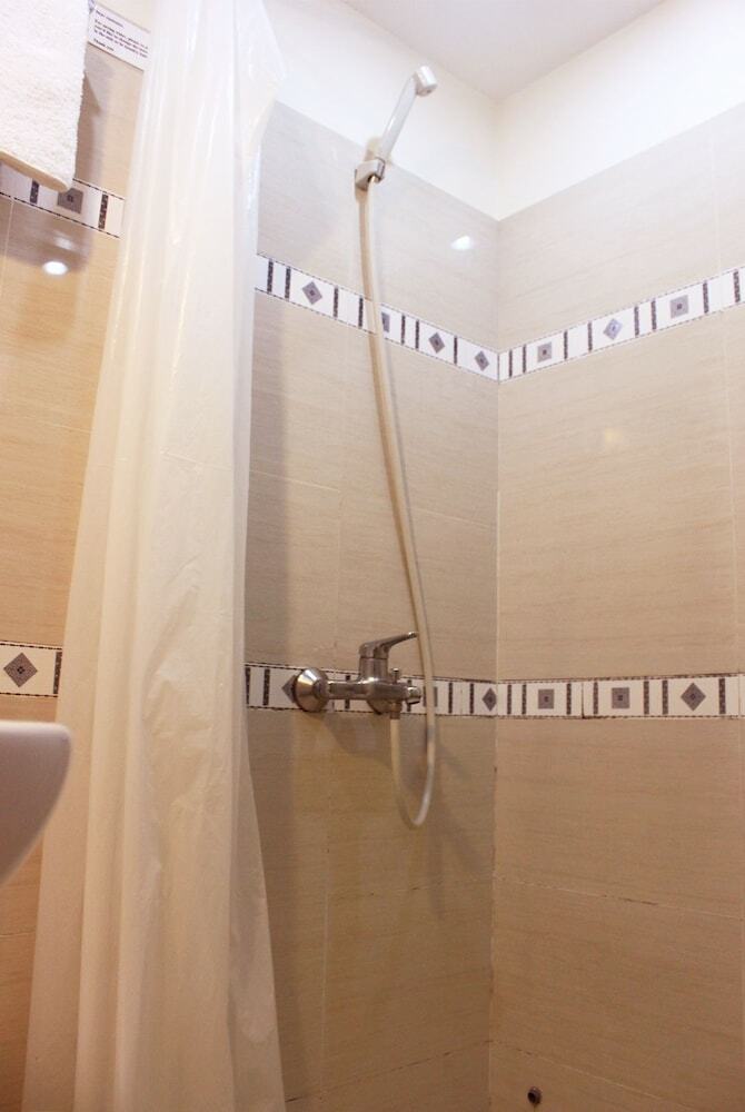 Giang Son 2 Hotel