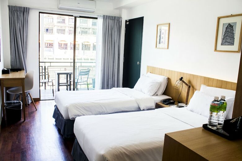 Quayside Hotel