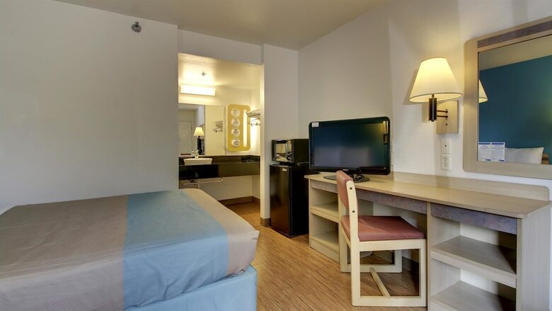 Motel 6 Des Moines, Ia - North