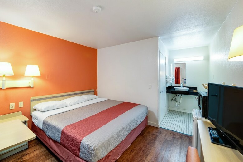 Motel 6 Greenville, Tx