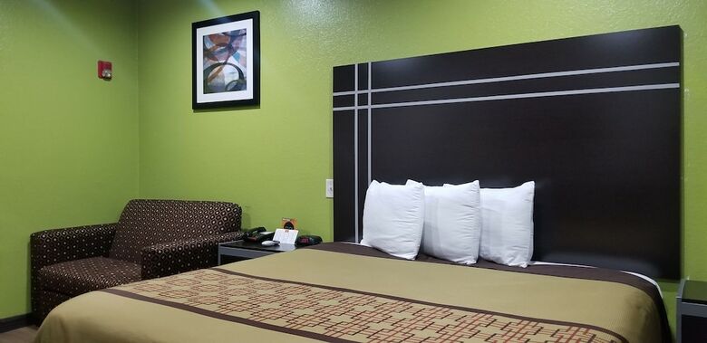 Hotel Woodland Inn