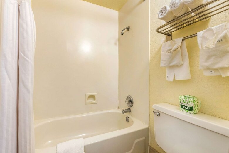 Motel Rodeway Inn Pueblo Co