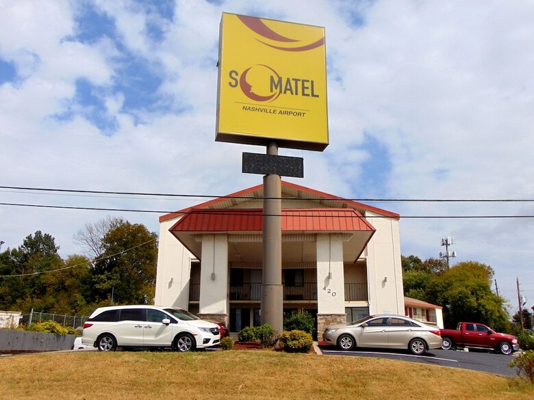 Motel Somatel Nashville Airport Hotel