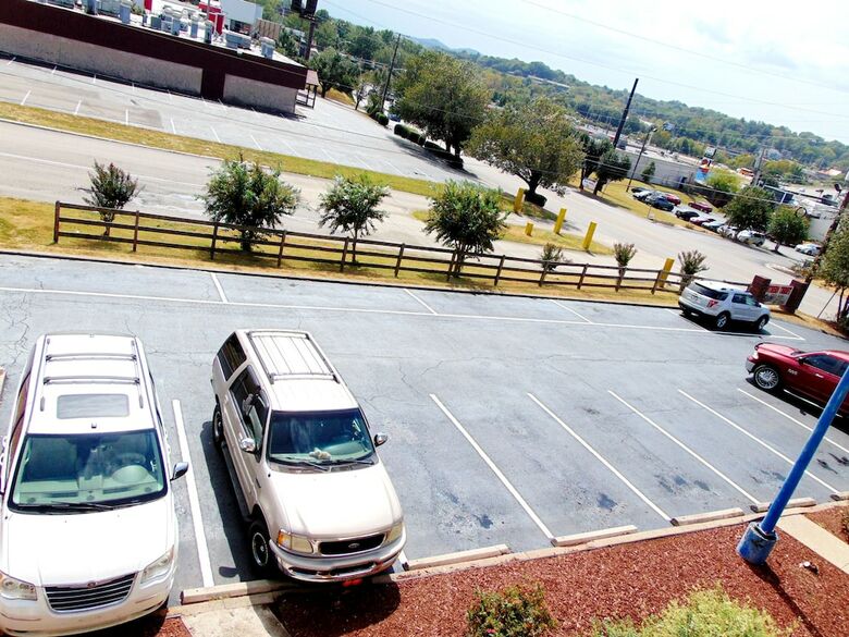 Motel Somatel Nashville Airport Hotel