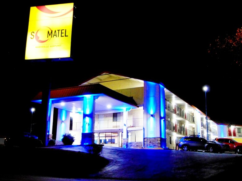 Motel Somatel Nashville Airport Hotel
