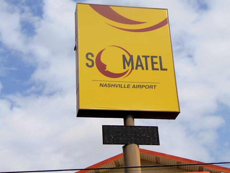 Motel Somatel Nashville Airport Hotel