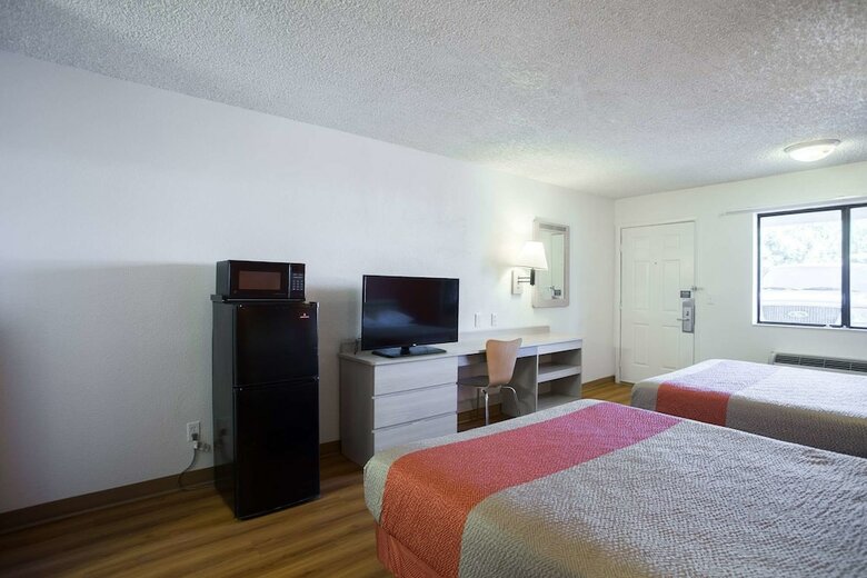 Motel 6 Kingman, Az - Route 66 West