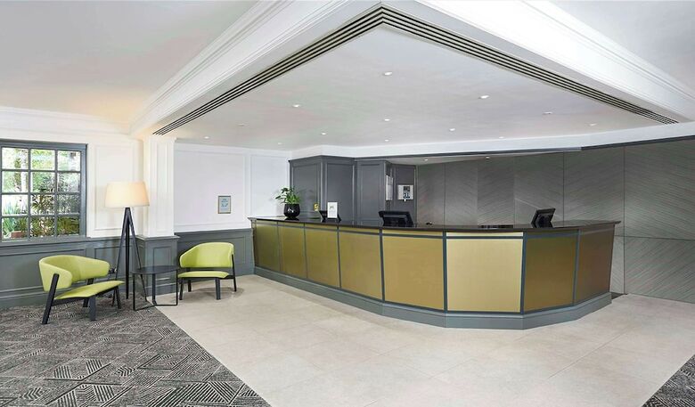 Doubletree By Hilton Hotel Southampton