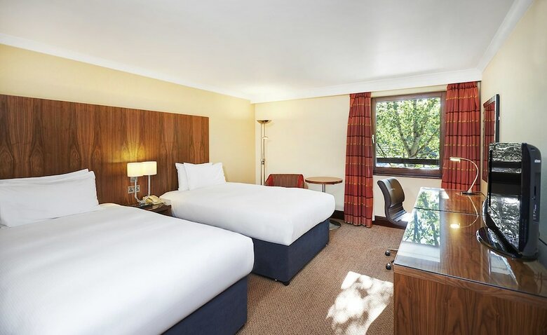 Doubletree By Hilton Hotel Southampton