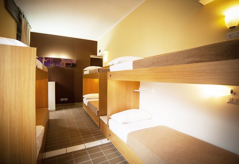 Hostal New Generation Hostel Citt� Studi