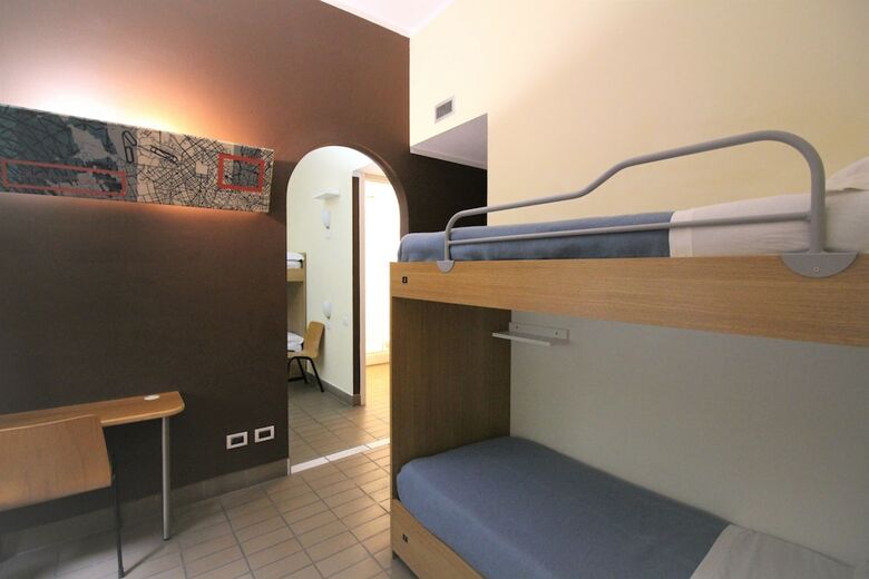 Hostal New Generation Hostel Citt� Studi