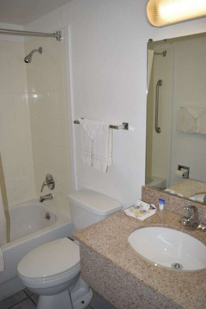 Hotel Americas Best Value Inn Jefferson City
