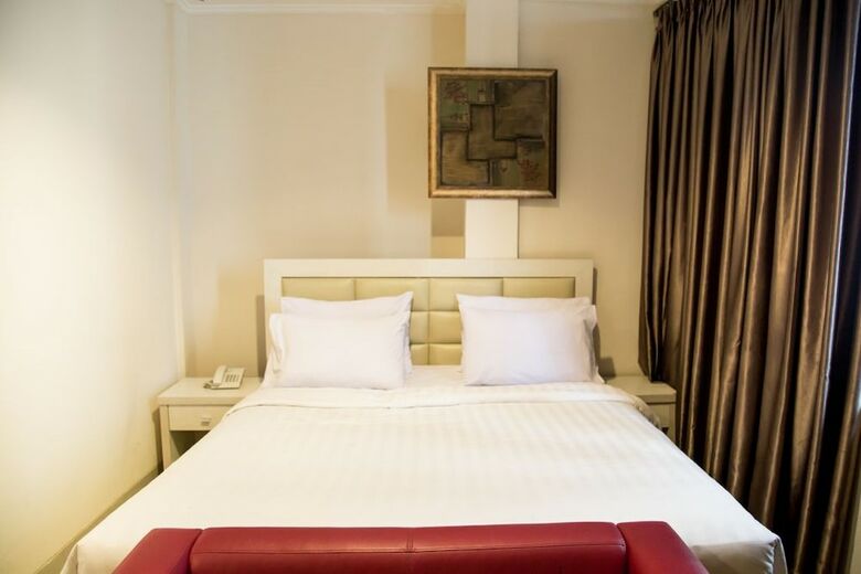 Hotel Nite And Day Jakarta Roxy