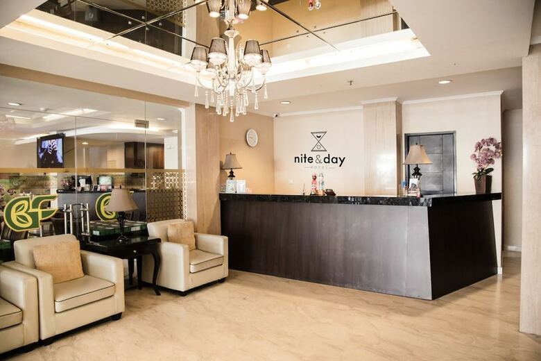 Hotel Nite And Day Jakarta Roxy