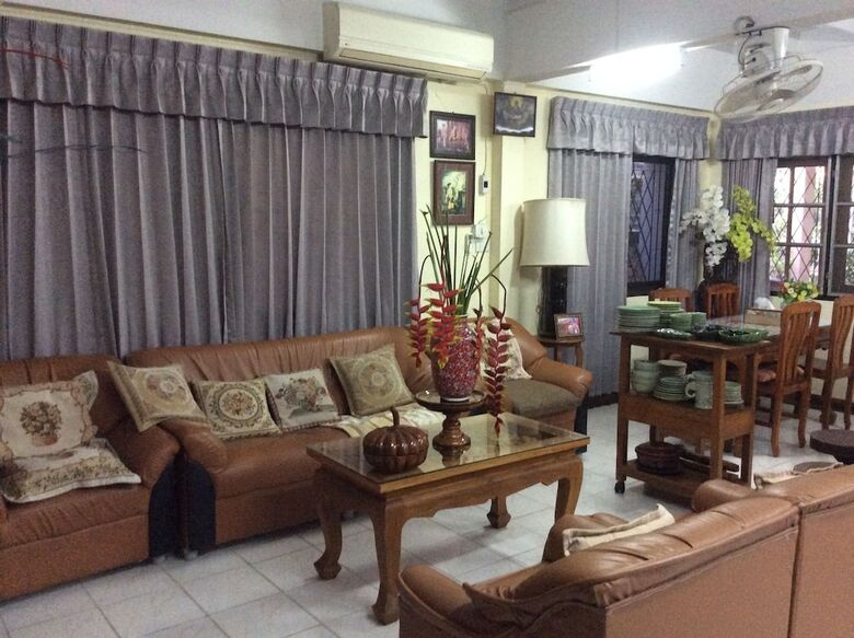 Hotel Saithong House