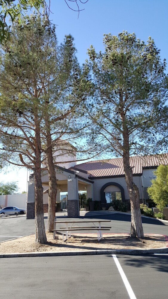 Hotel Baymont By Wyndham Barstow Historic Route 66