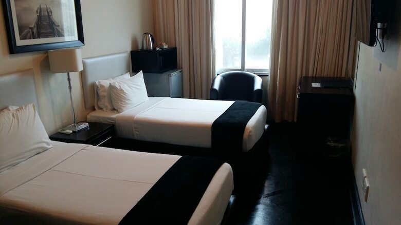 Parade Hotel