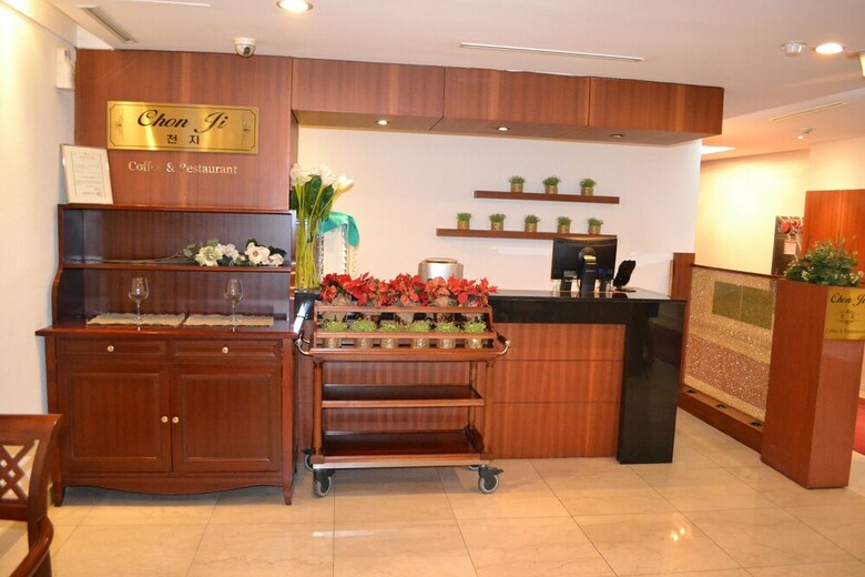 New Chonji Hotel