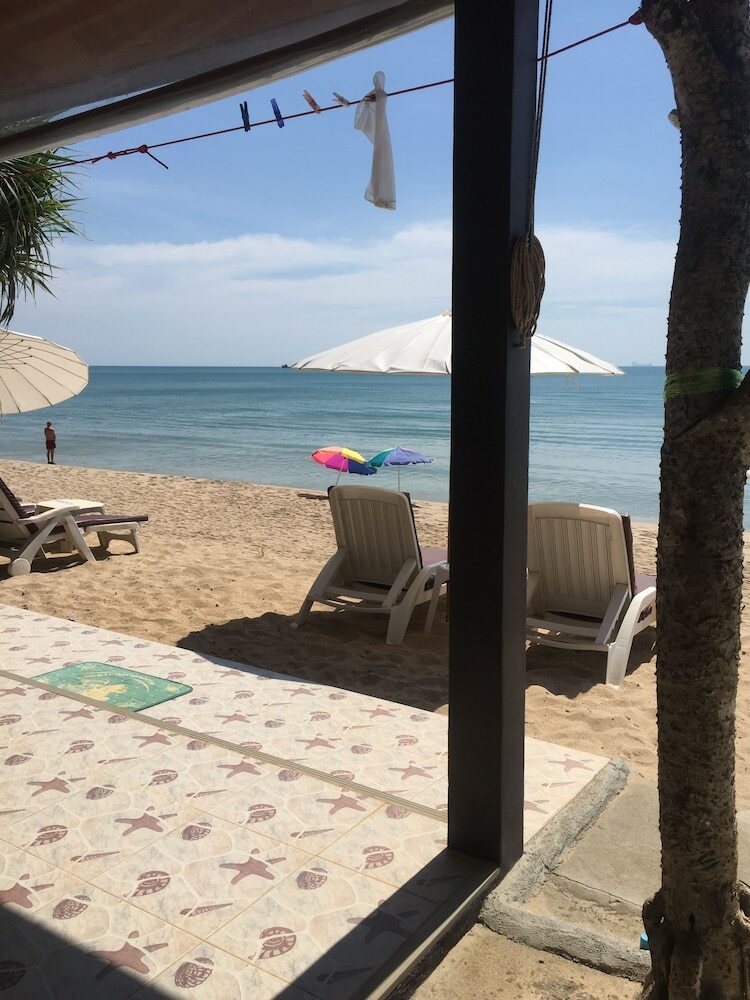 Hotel Baan Rim Lay
