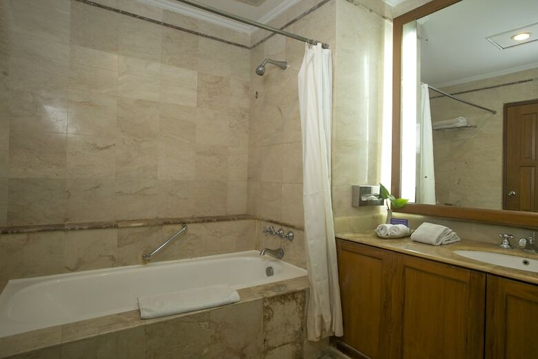 Hotel Parigata Resort & Spa