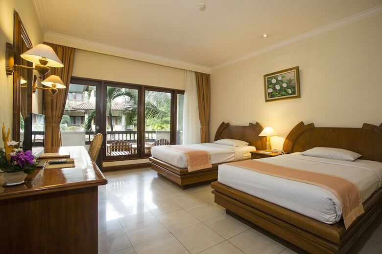 Hotel Parigata Resort & Spa