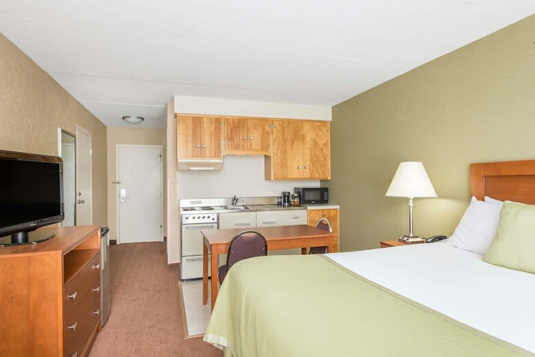 Hotel Ramada By Wyndham Ellsworth