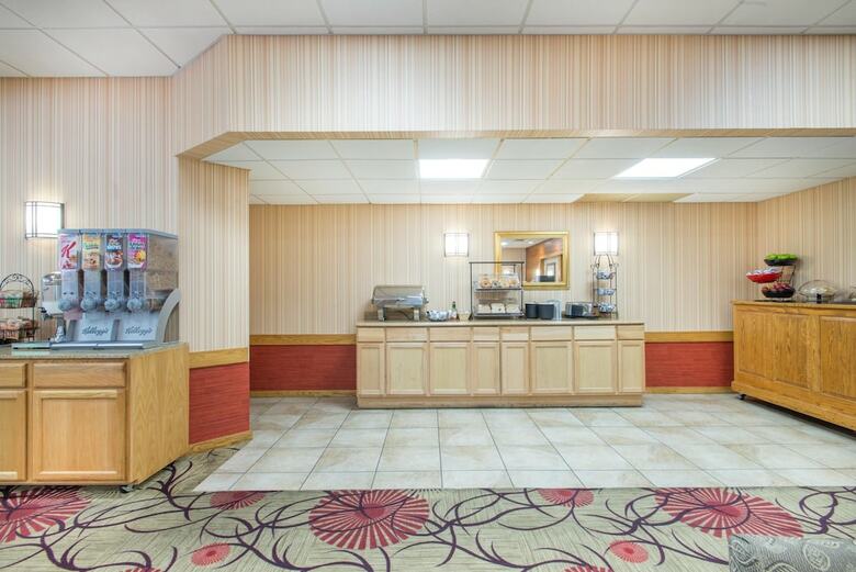 Hotel Ramada By Wyndham Ellsworth