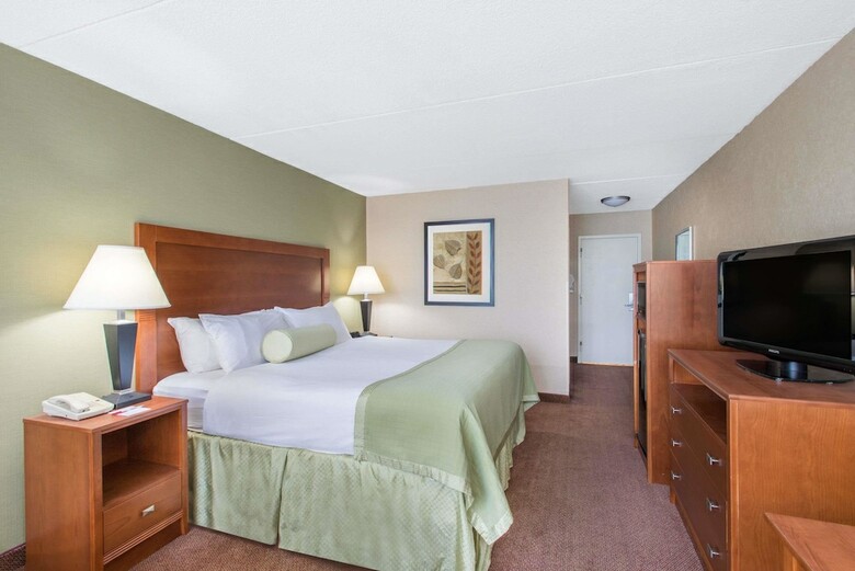 Hotel Ramada By Wyndham Ellsworth