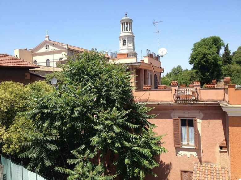 Hostal San Paolo Guest House