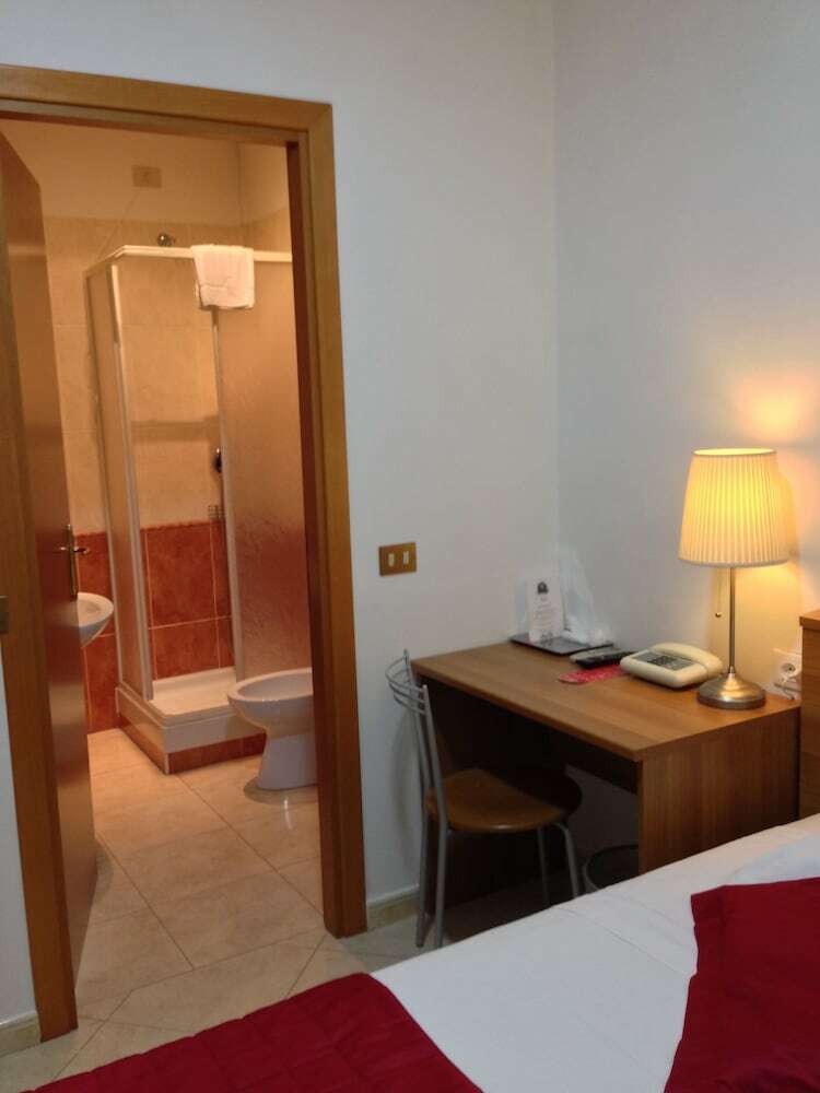 Hostal San Paolo Guest House