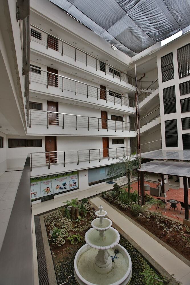 Apartamento Crown Regency Courtyard Resort
