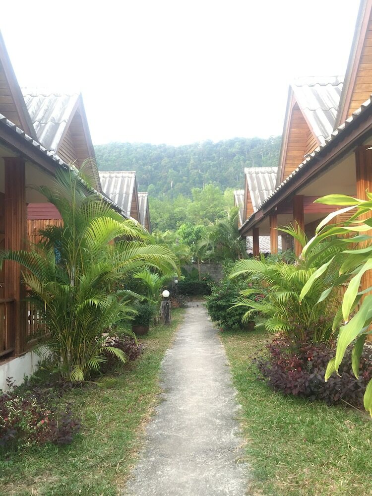 Hotel Poonsap Resort