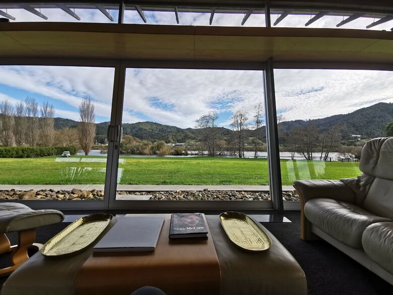 Hotel Hakarimata Lodge - Absolute Riverside