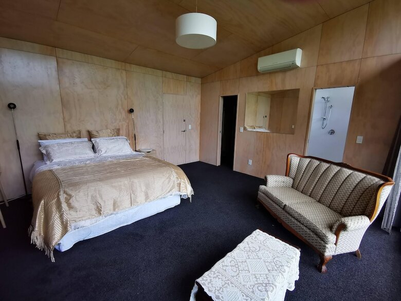 Hotel Hakarimata Lodge - Absolute Riverside