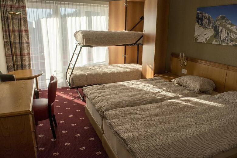 Alpine Classic Hotel