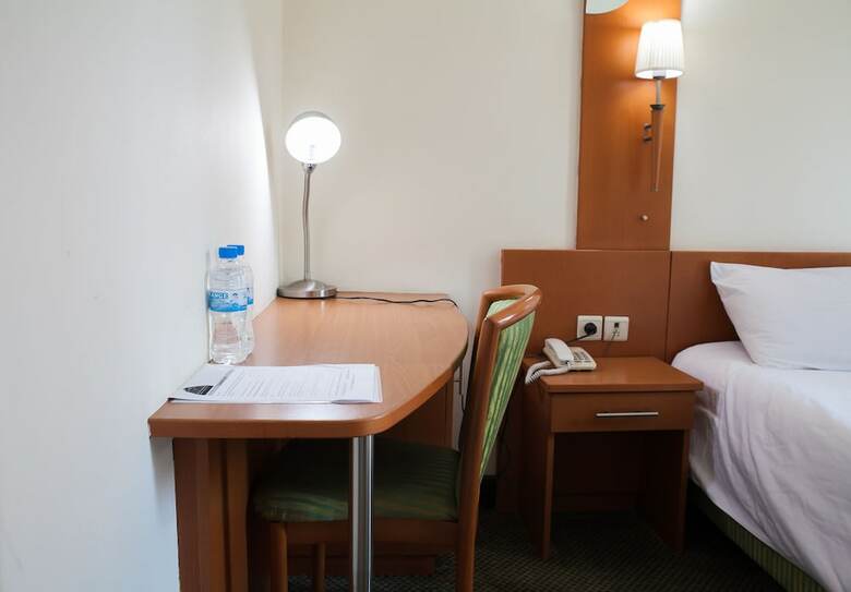 Gorillas City Centre Hotel