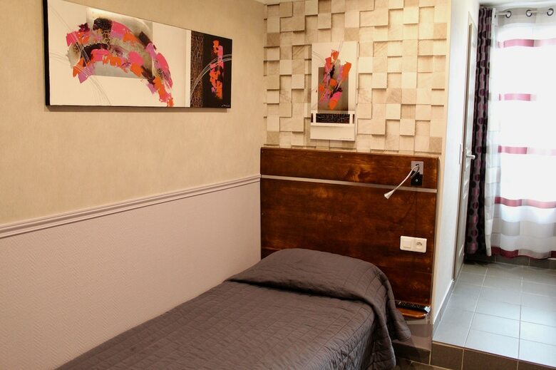 Hotel H�tel Des Pyr�n�es