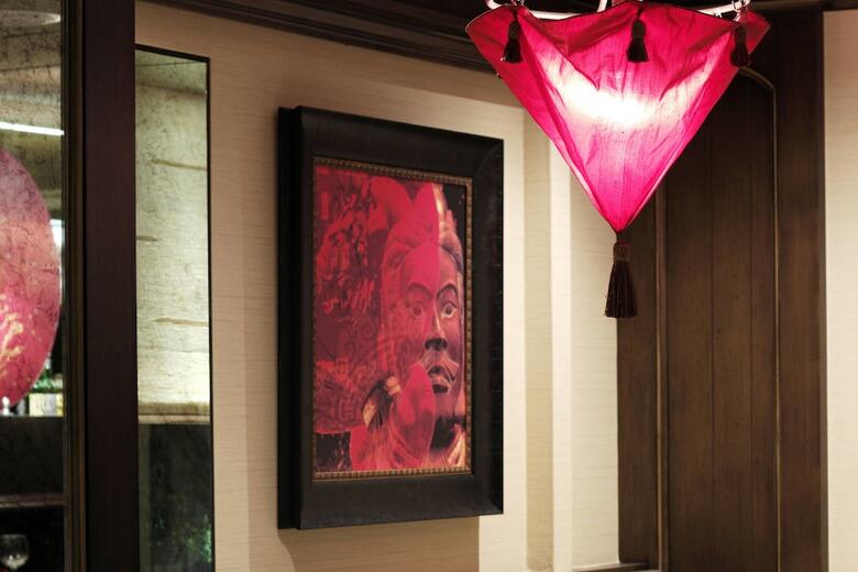 The Raphael Hotel, Autograph Collection