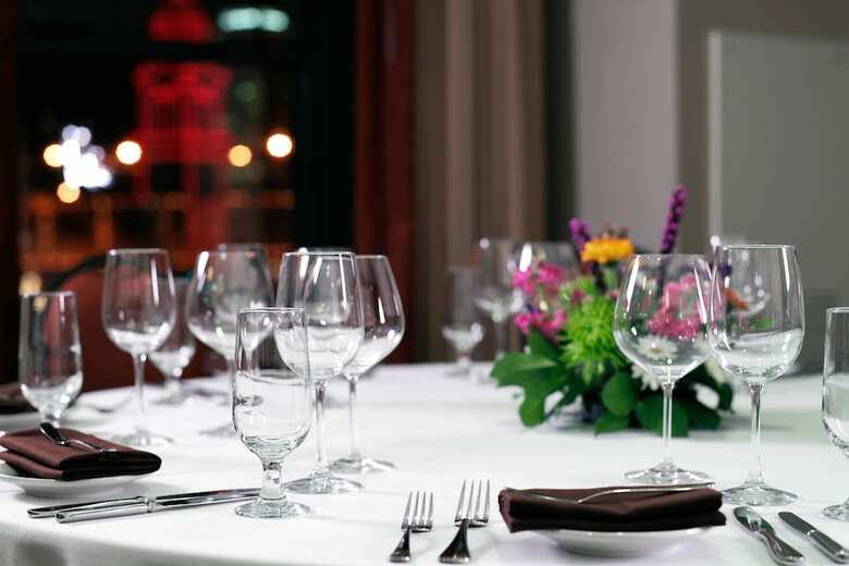 The Raphael Hotel, Autograph Collection