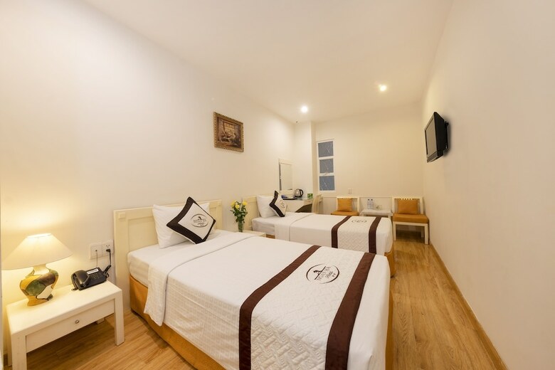 Ngan Ha Hotel