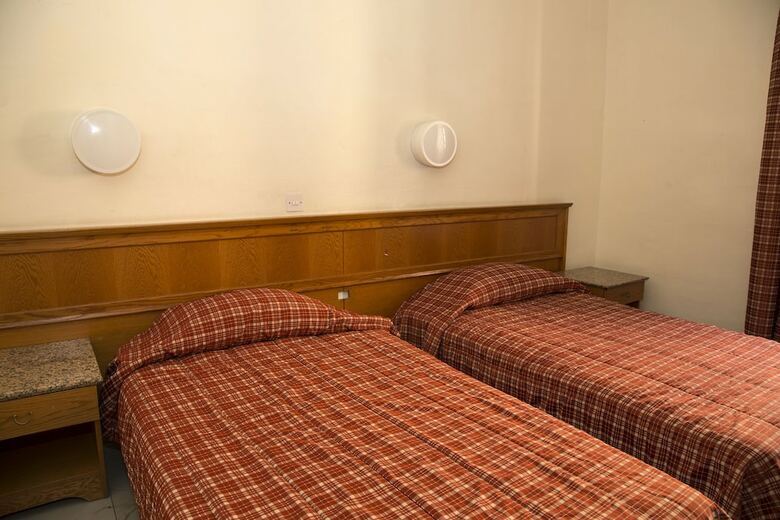 Aparthotel Dragonara Apartments