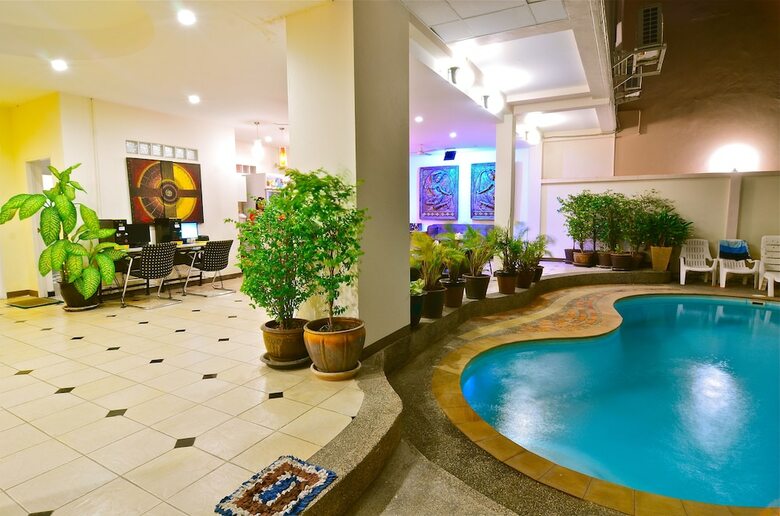 Hostal Squareone - Hostel