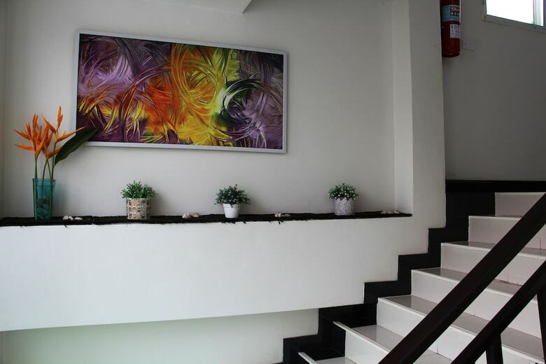 Hotel Modern Inn By Saifon