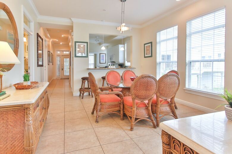Tortuga Inn Beach Resort