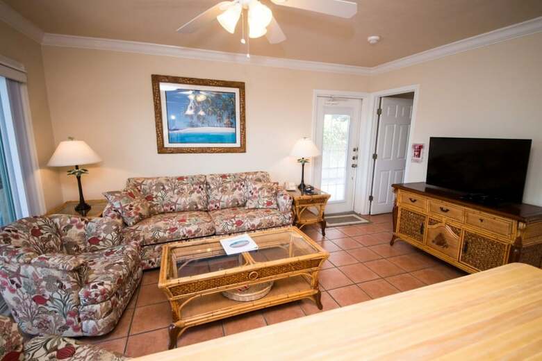 Tortuga Inn Beach Resort