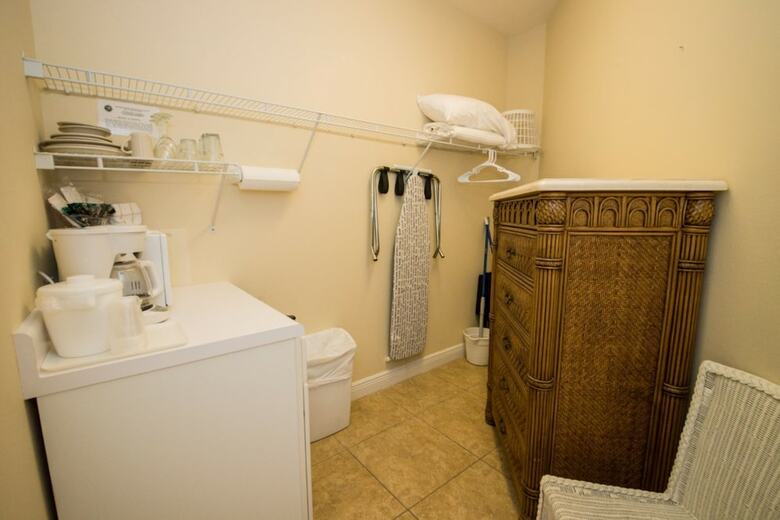 Tortuga Inn Beach Resort