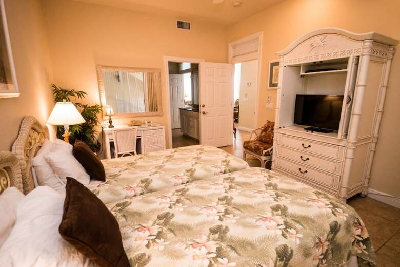 Tortuga Inn Beach Resort