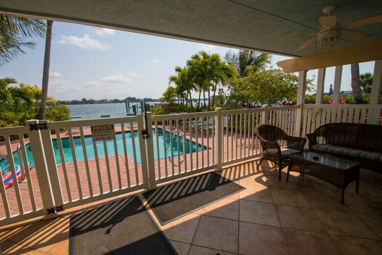 Tortuga Inn Beach Resort