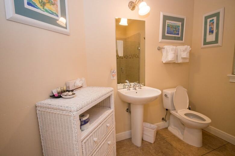 Tortuga Inn Beach Resort